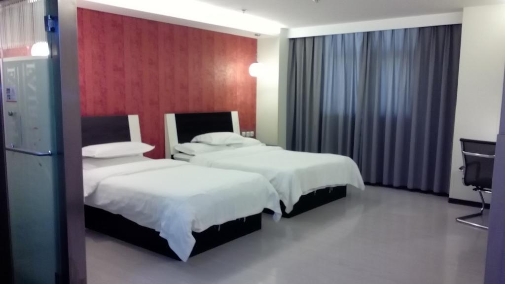 Fairyland Hotel Dongfeng Plaza คุนหมิง ห้อง รูปภาพ
