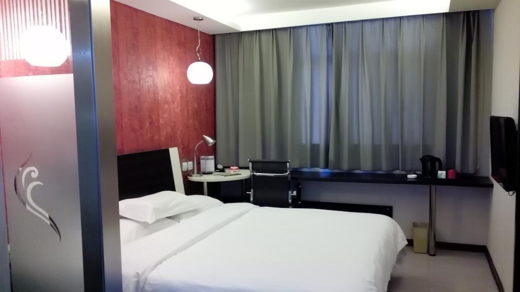 Fairyland Hotel Dongfeng Plaza คุนหมิง ห้อง รูปภาพ