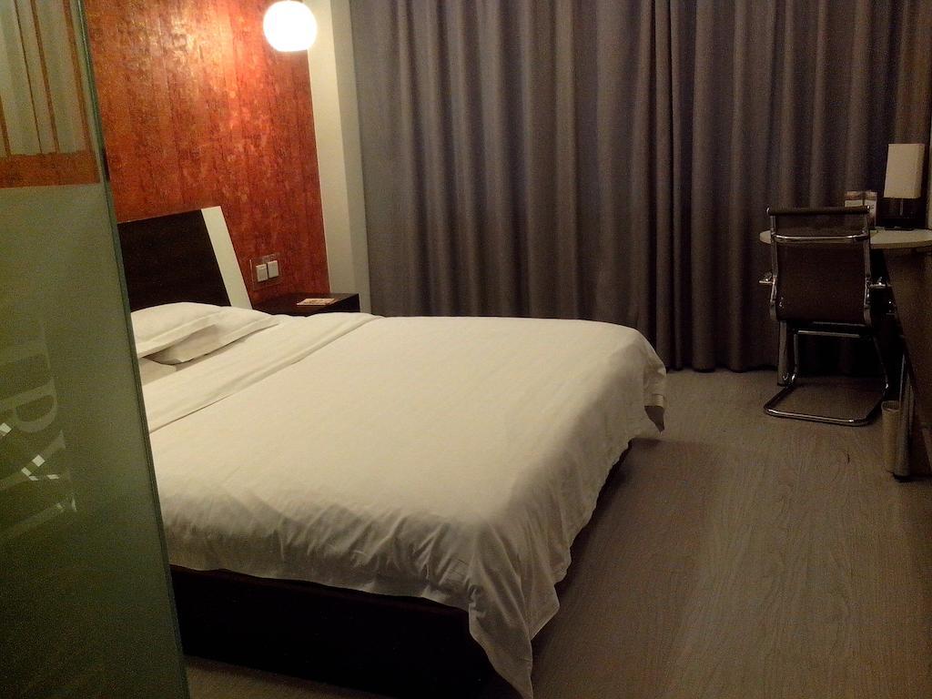 Fairyland Hotel Dongfeng Plaza คุนหมิง ห้อง รูปภาพ